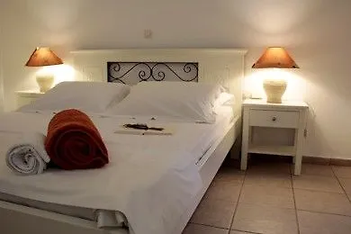 Maria Boutique Aparthotel 4*